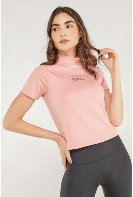 Camiseta Fit manga ranglan corta con estampado.