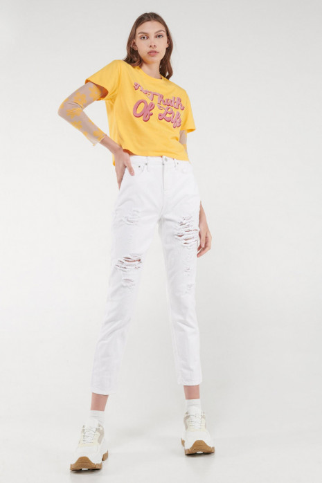 Camiseta, manga corta, con estampado en frente.