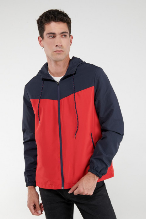 Chaqueta liviana estampada