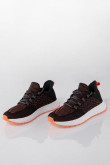 Tenis deportivos.
