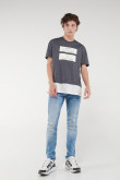 Camiseta, con estampado frente y bajo en contraste