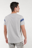 Camiseta masculina cuello redondo estampada.