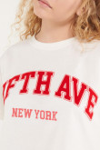 camiseta-manga-corta-con-estampado-en-flock-en-frente