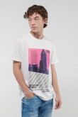 Camiseta básica manga corta estampada.