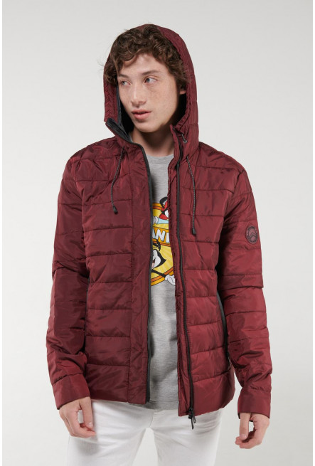 Chaqueta acolchada con capota