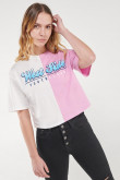 Camiseta, manga corta, con estampado en frente.