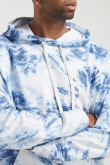 Buzo estampado fit con capota.