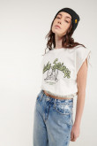 Camiseta sin mangas estampada con elástico en cintura.