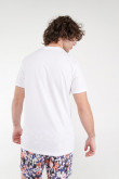 Camiseta básica manga corta estampada.