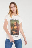 Camiseta, manga corta, con perlas en frente y estampado de la Gioconda.
