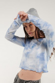 Camiseta tie dye, manga larga, con estampado.