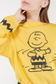 buzo-cerrado-con-recogido-en-cintura-estampado-de-snoopy
