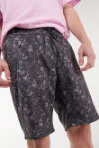 Bermuda para hombre, con pretina encauchada y cordón.