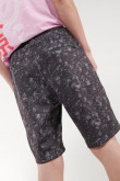 Bermuda para hombre, con pretina encauchada y cordón.