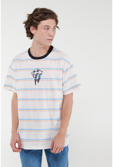 Camiseta estampada a rayas, cuello redondo, manga corta y estampado en frente.