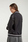 Chaqueta liviana