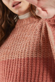 Suéter cuello redondo