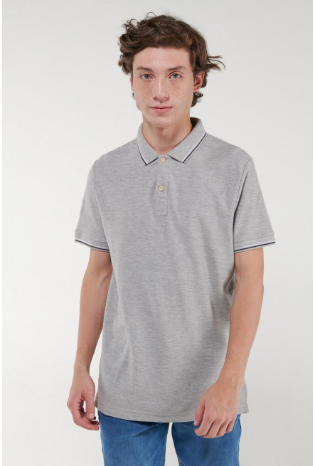 Camisa Polo unicolor con puños y cuello tejidos