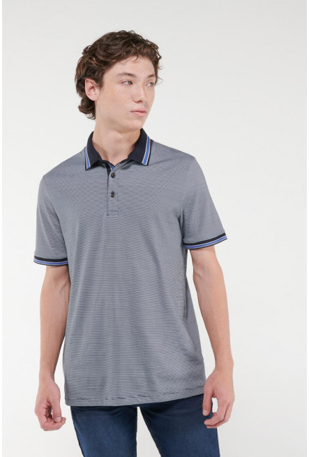 Camiseta Polo estampada, puños y cuello tejidos.