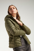 Chaqueta acolchada con capota