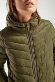 Chaqueta acolchada con capota