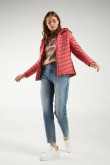 Chaqueta acolchada con capota