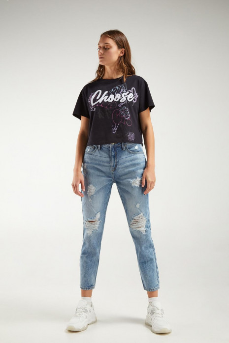 Camiseta, manga corta, con estampado en frente.