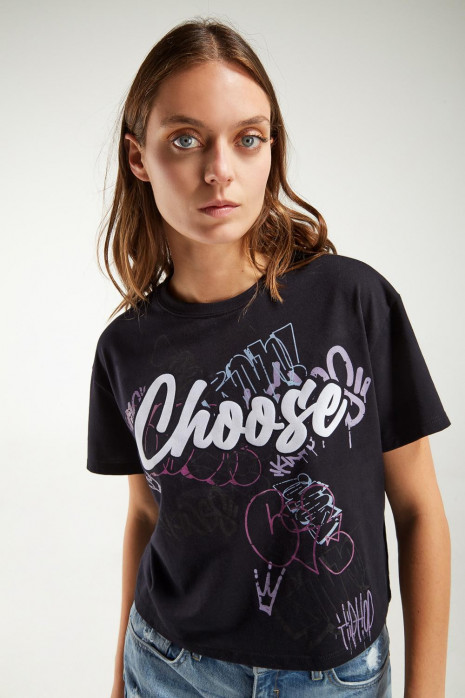 Camiseta, manga corta, con estampado en frente.
