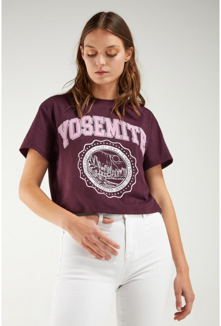 Camiseta, manga corta, con estampado.