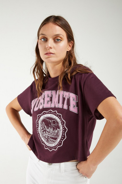 Camiseta, manga corta, con estampado.
