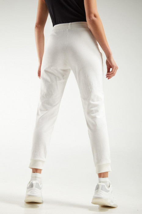 Jogger estampado con pretina y cordón.