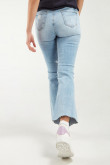 Jean cropped con rotos