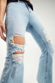 Jean cropped con rotos