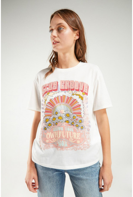 Camiseta, manga corta, con estampado en frente.