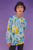 Buzo Tie dye, cuello redondo estampado en frente.
