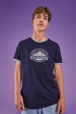 Camiseta, manga corta con cuello y puños en contraste, estampado en frente.