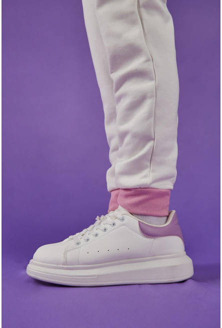 Jogger estampado con pretina y cordón.