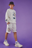 Buzo para hombre, estampado en frente y mangas.