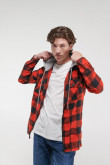 Camisa con capota