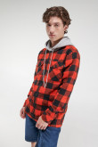 Camisa con capota