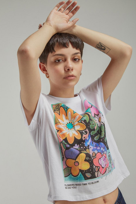 Camiseta básica manga corta estampada.