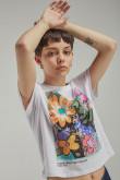 Camiseta básica manga corta estampada.