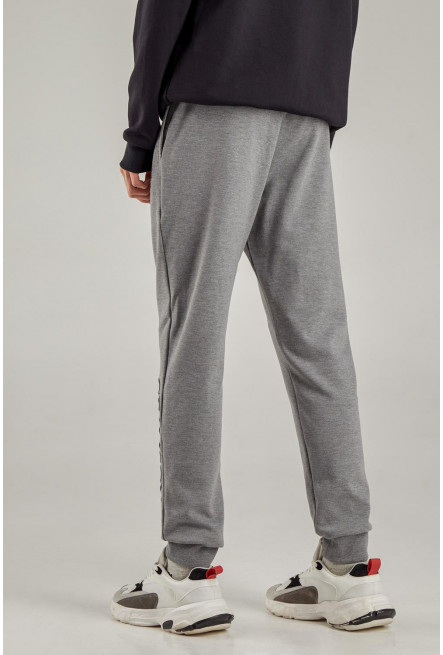 Pantalón, con estampado en frente, de Harvard