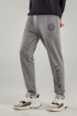 Pantalón, con estampado en frente, de Harvard