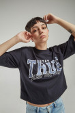 Camiseta básica manga corta estampada.