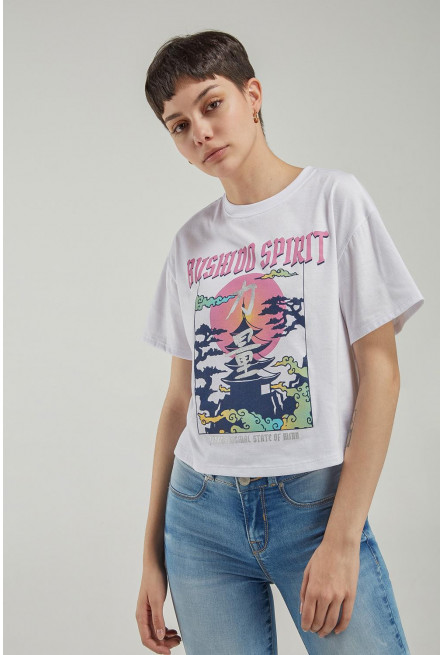 Camiseta manga corta, con estampado en frente.