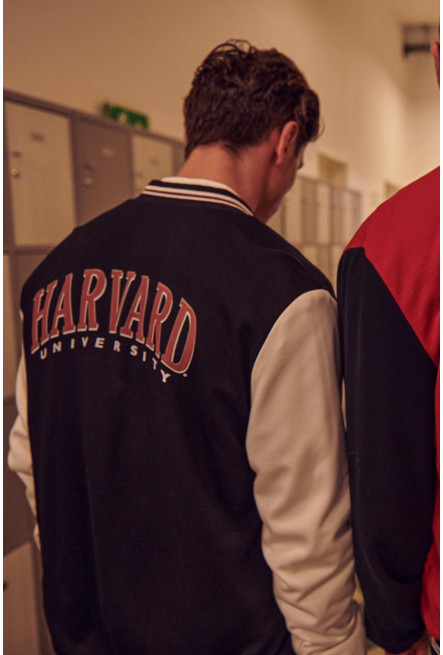 Chaqueta college Harvard