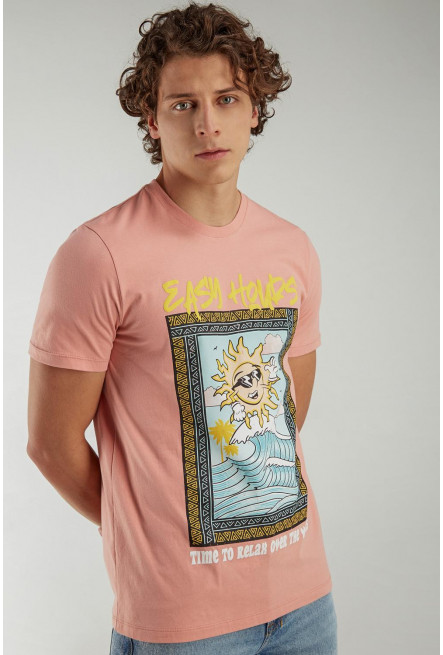 Camiseta manga corta estampada.