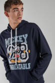 Buzo con capota de Mickey.