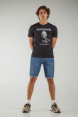 Camiseta manga corta, estampado de Iron Maiden.